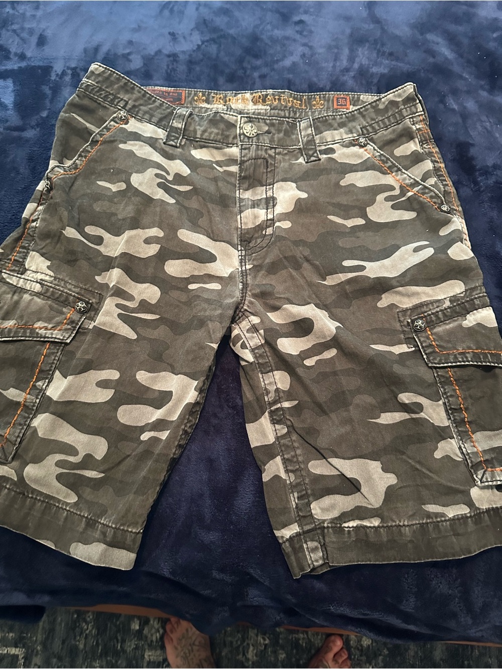 Rock Revival Men's Green Camo Cargo Shorts 36 Like New!
